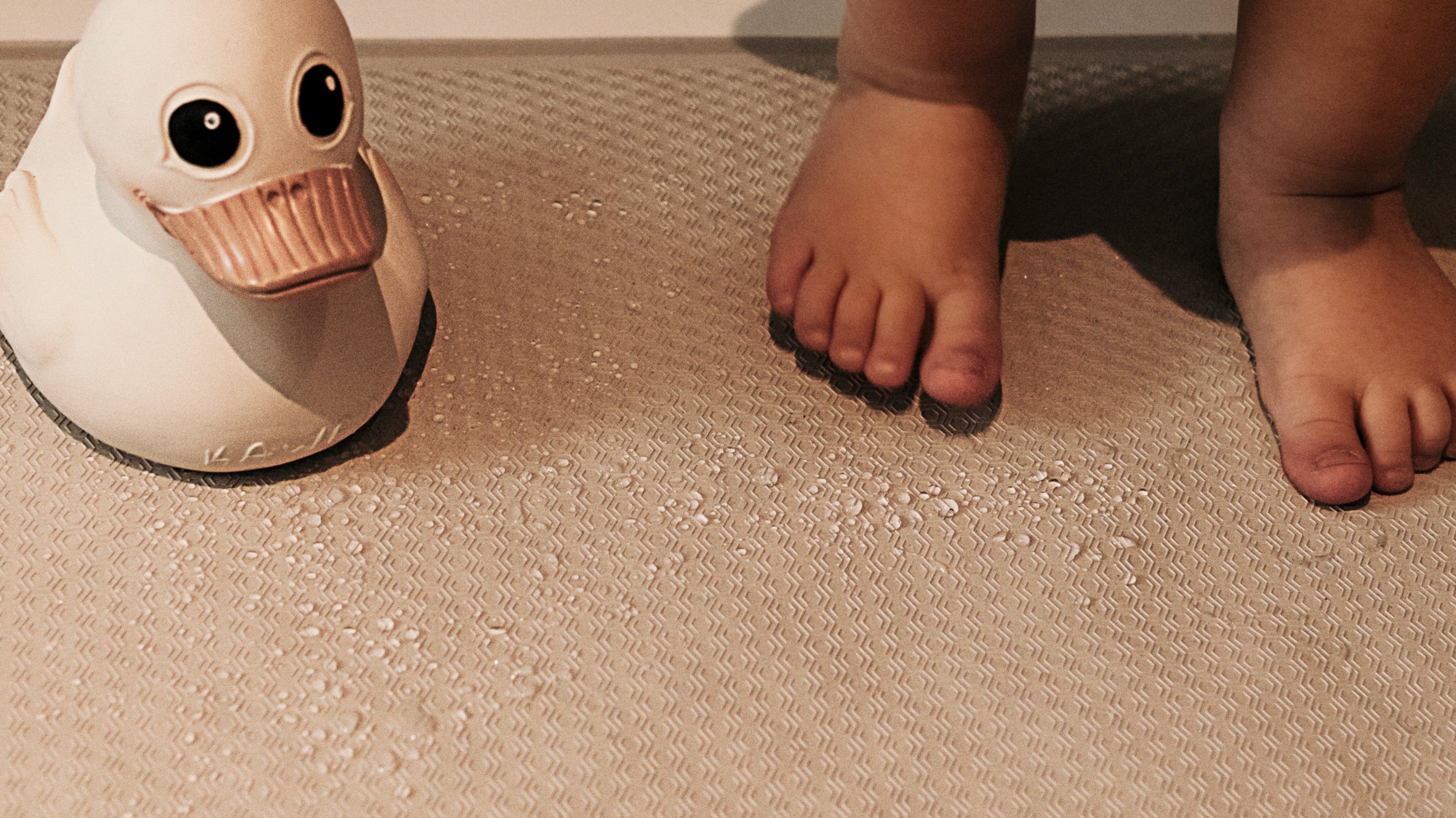 Parent-friendly guide to non-toxic baby essentials: build a safer, lower-waste home
