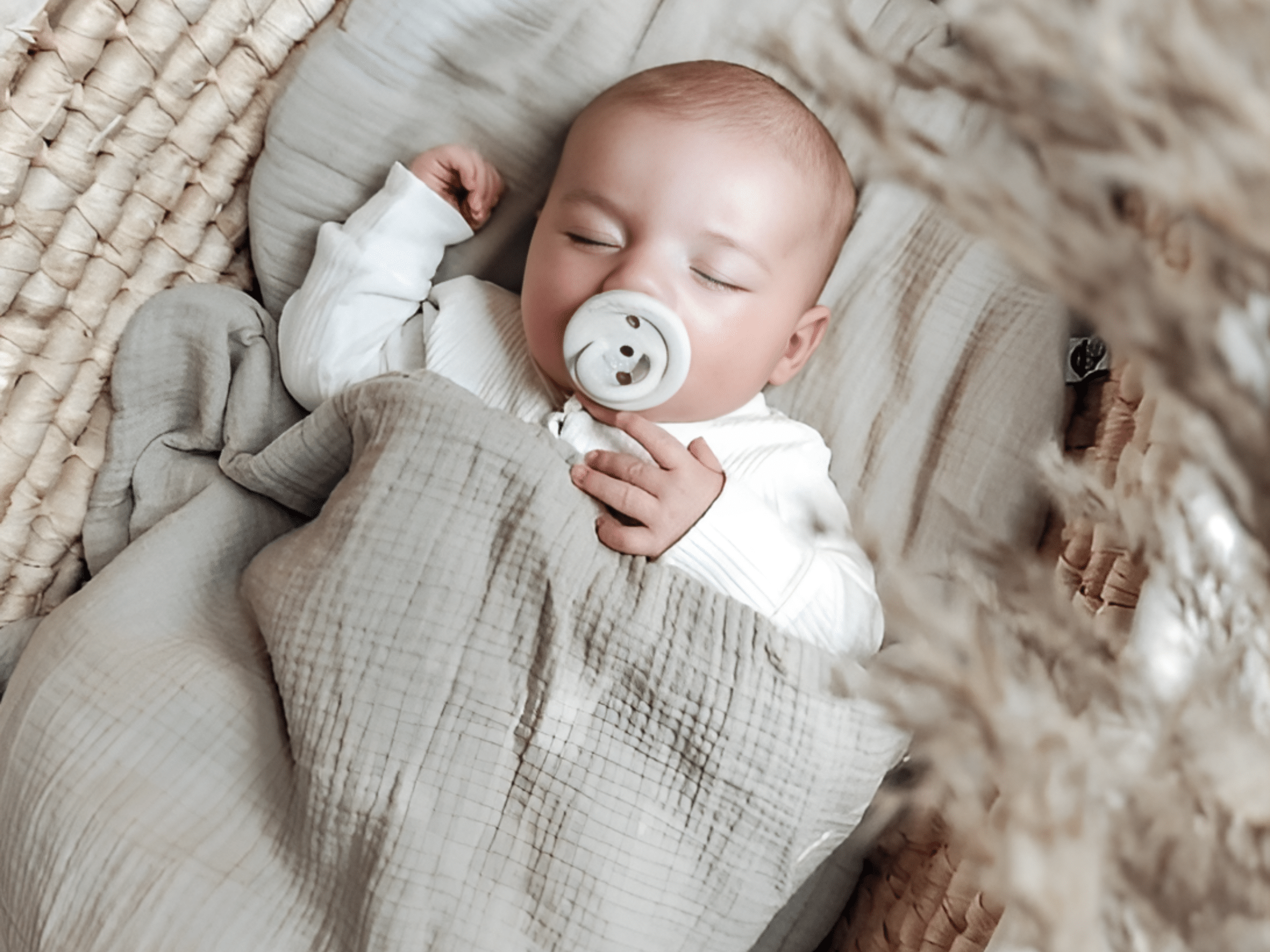 Hevea Bumi Bébé Natural Pacifier - Rose & Sage-Hevea-Hello Charlie